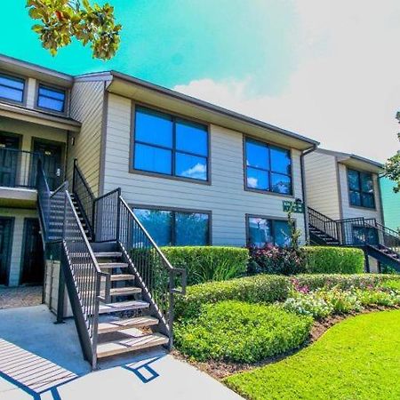 The Landing At Seven Coves Hotel Willis Exterior photo