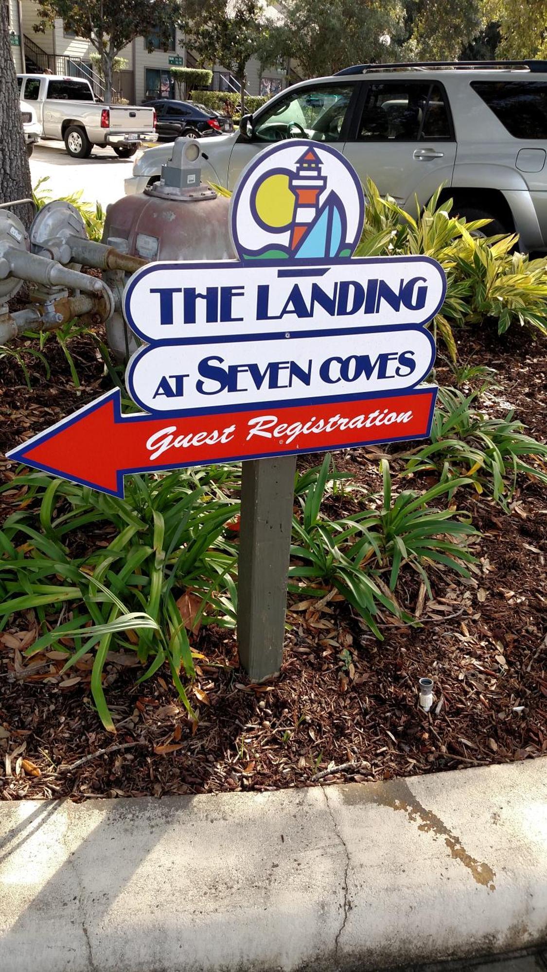 The Landing At Seven Coves Hotel Willis Exterior photo